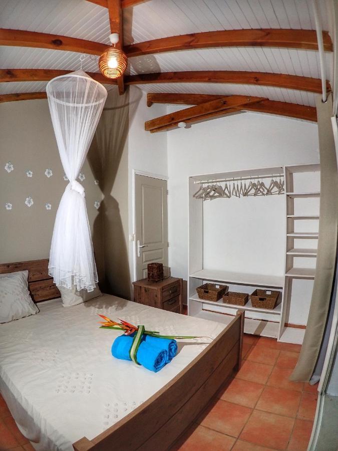 Gite Kaz A Topaze, Piscine, Jardin Tropical Sainte-Rose Eksteriør billede
