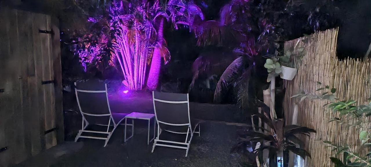Gite Kaz A Topaze, Piscine, Jardin Tropical Sainte-Rose Eksteriør billede